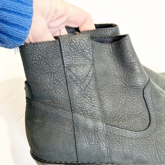 🌷SALE Vionic Roselyn Nubuck Leather Ankle Boots Size 6 Black Heeled - Picture 6 of 14